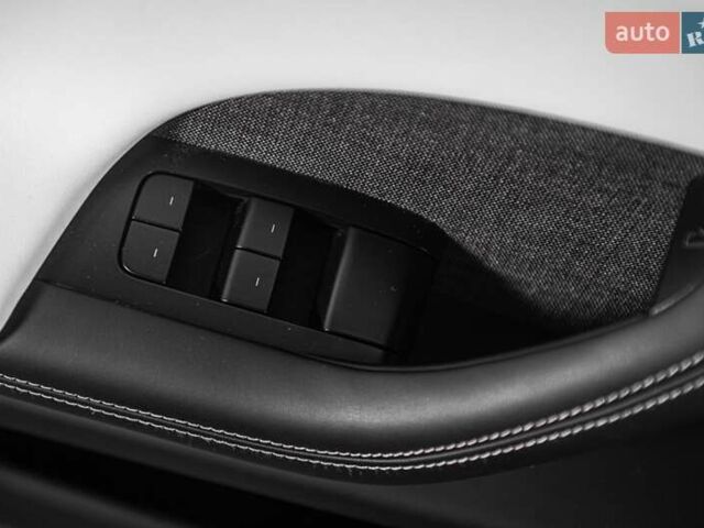 Білий Тесла Модель Х, об'ємом двигуна 0 л та пробігом 25 тис. км за 55900 $, фото 20 на Automoto.ua