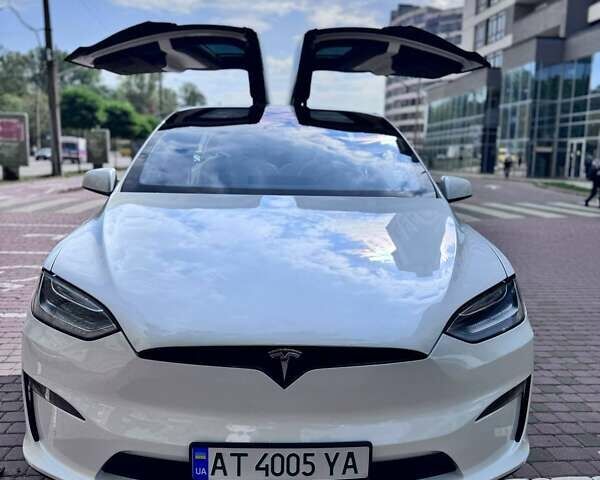 Белый Тесла Модель Х, объемом двигателя 0 л и пробегом 22 тыс. км за 65000 $, фото 1 на Automoto.ua
