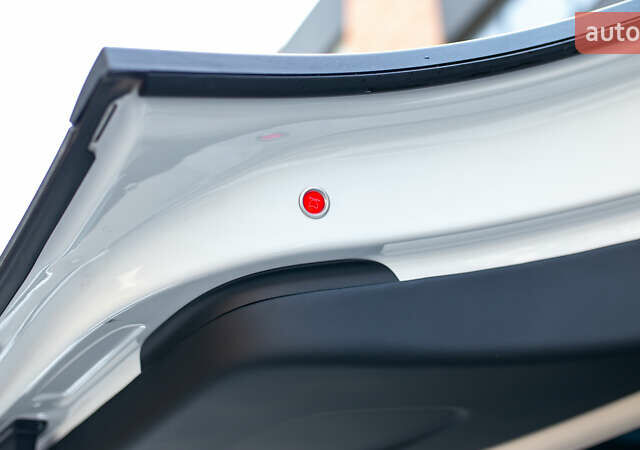 Білий Тесла Модель Х, об'ємом двигуна 0 л та пробігом 54 тис. км за 69000 $, фото 33 на Automoto.ua