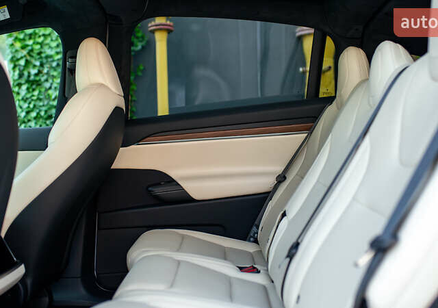 Білий Тесла Модель Х, об'ємом двигуна 0 л та пробігом 54 тис. км за 69000 $, фото 41 на Automoto.ua