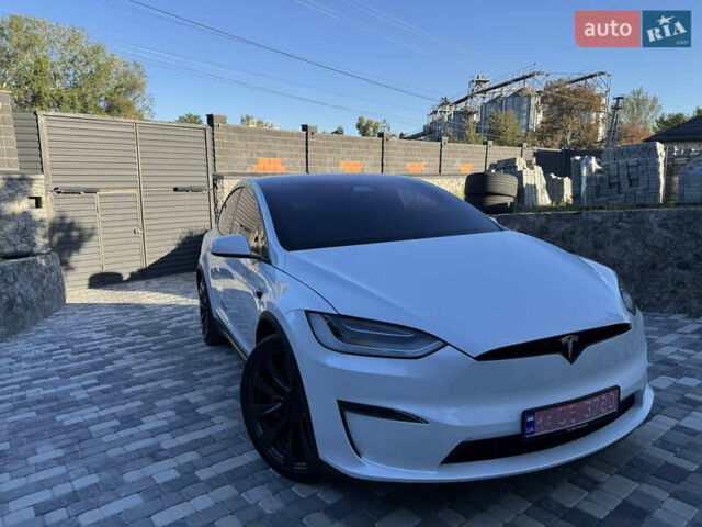 Белый Тесла Модель Х, объемом двигателя 0 л и пробегом 64 тыс. км за 57000 $, фото 10 на Automoto.ua
