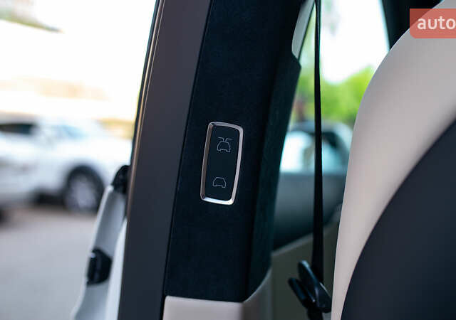 Білий Тесла Модель Х, об'ємом двигуна 0 л та пробігом 54 тис. км за 69000 $, фото 72 на Automoto.ua