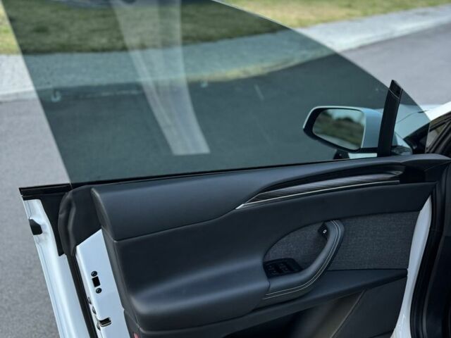 Білий Тесла Модель Х, об'ємом двигуна 0 л та пробігом 87 тис. км за 46000 $, фото 14 на Automoto.ua