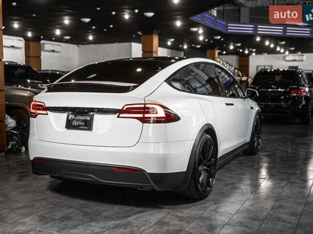 Білий Тесла Модель Х, об'ємом двигуна 0 л та пробігом 25 тис. км за 55900 $, фото 82 на Automoto.ua