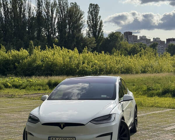 Белый Тесла Модель Х, объемом двигателя 0 л и пробегом 30 тыс. км за 48900 $, фото 4 на Automoto.ua