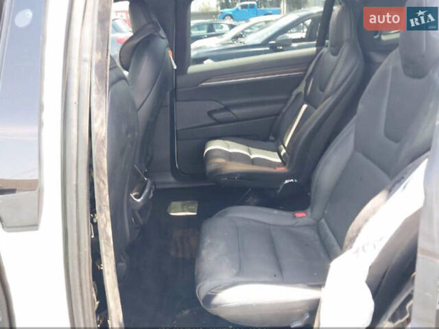 Білий Тесла Модель Х, об'ємом двигуна 0 л та пробігом 30 тис. км за 18500 $, фото 6 на Automoto.ua