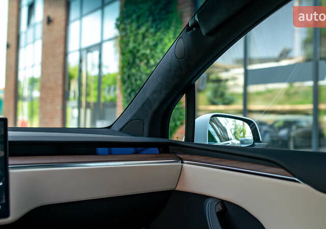 Білий Тесла Модель Х, об'ємом двигуна 0 л та пробігом 54 тис. км за 69000 $, фото 63 на Automoto.ua