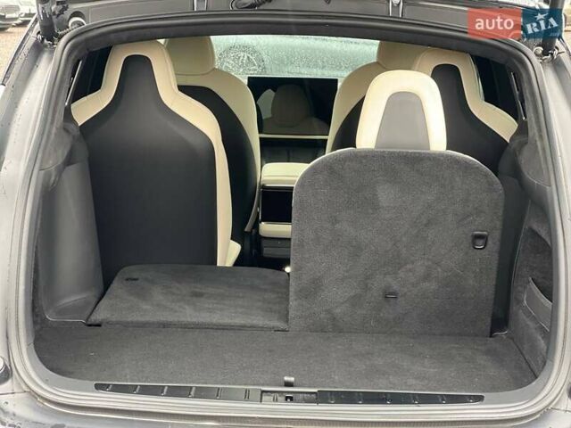 Белый Тесла Модель Х, объемом двигателя 0 л и пробегом 31 тыс. км за 68000 $, фото 23 на Automoto.ua