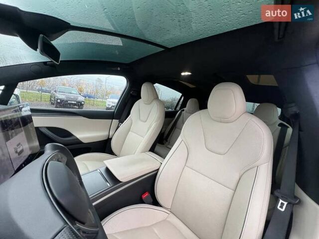Белый Тесла Модель Х, объемом двигателя 0 л и пробегом 31 тыс. км за 68000 $, фото 36 на Automoto.ua