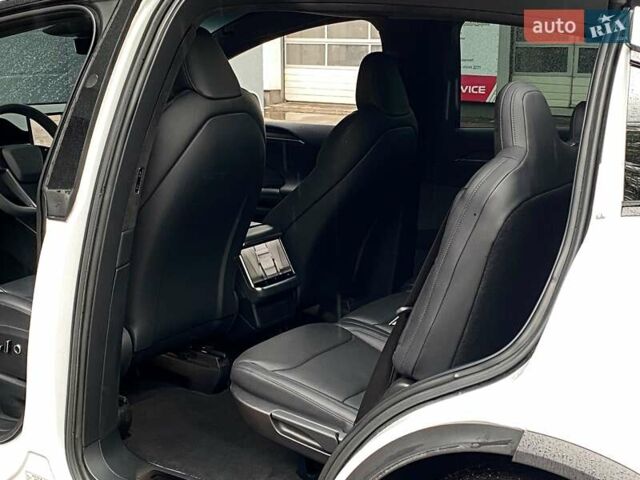 Тесла Модель Х 2023 в Киеве на Automoto.ua Белый Тесла Модель Х, объемом двигателя 0 л и пробегом 49 тыс. км за 49999 $, фото 15 на Automoto.ua