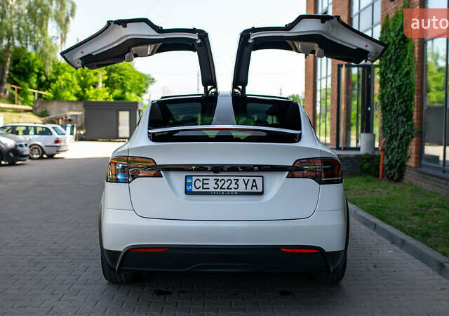 Білий Тесла Модель Х, об'ємом двигуна 0 л та пробігом 54 тис. км за 69000 $, фото 15 на Automoto.ua