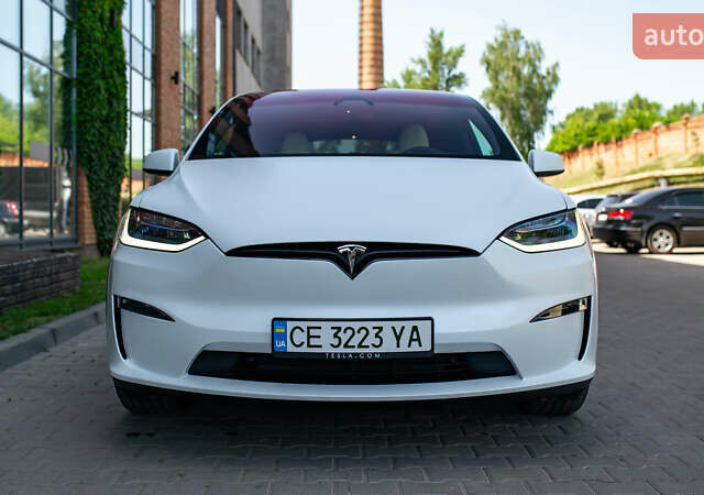 Білий Тесла Модель Х, об'ємом двигуна 0 л та пробігом 54 тис. км за 69000 $, фото 2 на Automoto.ua