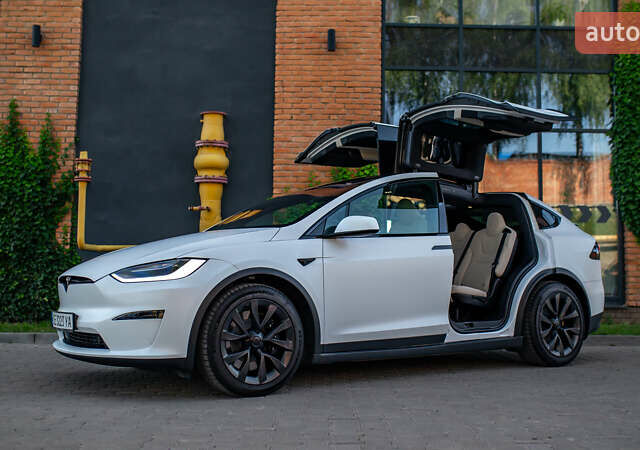 Білий Тесла Модель Х, об'ємом двигуна 0 л та пробігом 54 тис. км за 69000 $, фото 22 на Automoto.ua