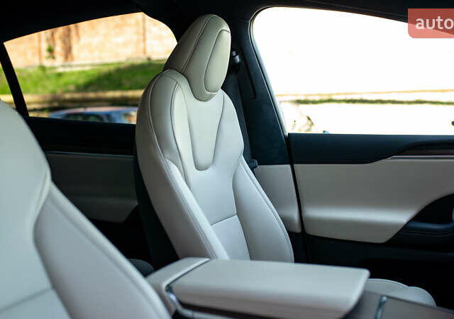 Білий Тесла Модель Х, об'ємом двигуна 0 л та пробігом 54 тис. км за 69000 $, фото 74 на Automoto.ua