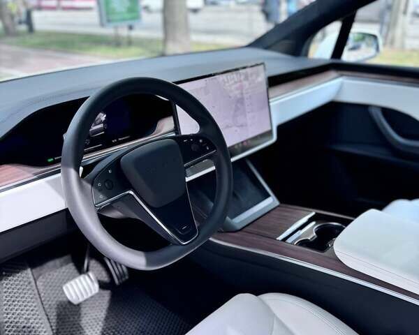 Белый Тесла Модель Х, объемом двигателя 0 л и пробегом 22 тыс. км за 65000 $, фото 13 на Automoto.ua