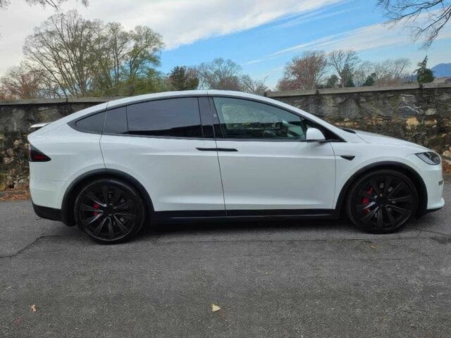 Белый Тесла Модель Х, объемом двигателя 0 л и пробегом 14 тыс. км за 20000 $, фото 6 на Automoto.ua