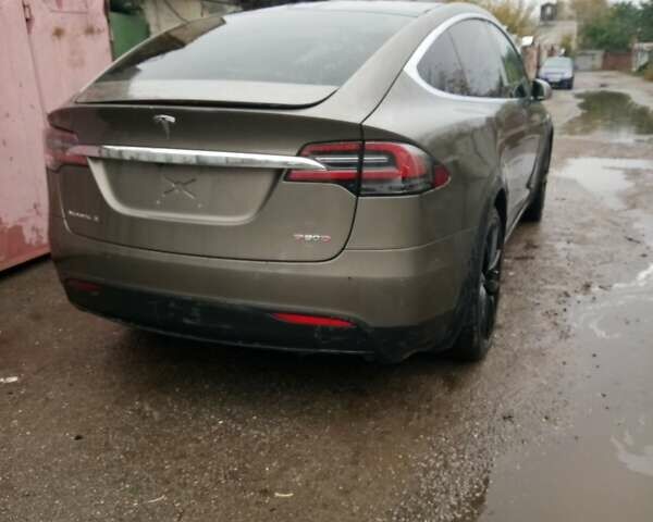 Тесла Модель Х 2016 в Киеве на Automoto.ua Бежевый Тесла Модель Х, объемом двигателя 0 л и пробегом 173 тыс. км за 23000 $, фото 5 на Automoto.ua