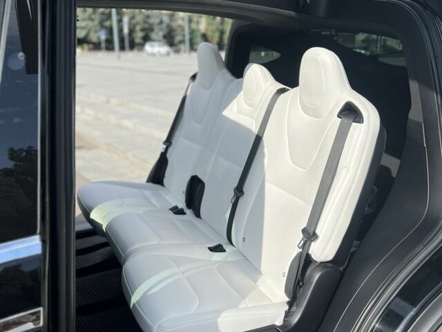 Чорний Тесла Модель Х, об'ємом двигуна 0 л та пробігом 77 тис. км за 36000 $, фото 5 на Automoto.ua