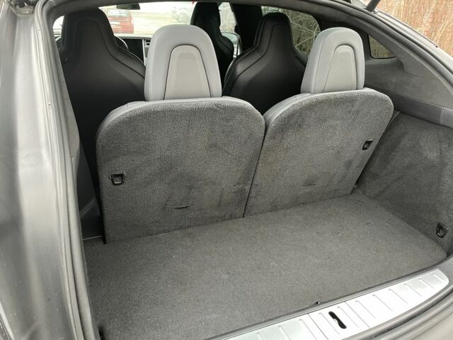 Черный Тесла Модель Х, объемом двигателя 0 л и пробегом 147 тыс. км за 26500 $, фото 5 на Automoto.ua