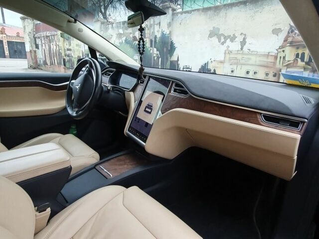 Чорний Тесла Модель Х, об'ємом двигуна 0 л та пробігом 33 тис. км за 43999 $, фото 21 на Automoto.ua