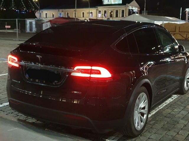 Чорний Тесла Модель Х, об'ємом двигуна 0 л та пробігом 33 тис. км за 43999 $, фото 22 на Automoto.ua