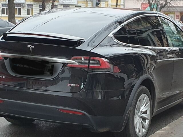 Чорний Тесла Модель Х, об'ємом двигуна 0 л та пробігом 33 тис. км за 43999 $, фото 7 на Automoto.ua