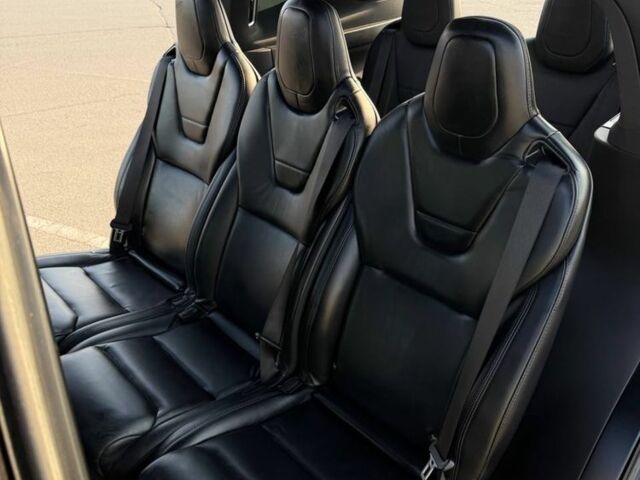 Черный Тесла Модель Х, объемом двигателя 0 л и пробегом 84 тыс. км за 19850 $, фото 17 на Automoto.ua