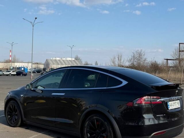 Черный Тесла Модель Х, объемом двигателя 0 л и пробегом 84 тыс. км за 19850 $, фото 10 на Automoto.ua