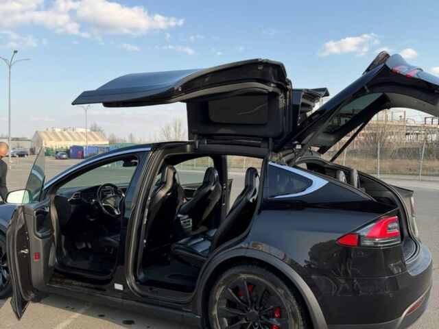 Черный Тесла Модель Х, объемом двигателя 0 л и пробегом 84 тыс. км за 19850 $, фото 18 на Automoto.ua