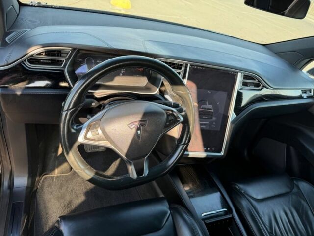 Черный Тесла Модель Х, объемом двигателя 0 л и пробегом 84 тыс. км за 19850 $, фото 12 на Automoto.ua
