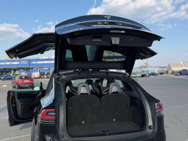 Черный Тесла Модель Х, объемом двигателя 0 л и пробегом 84 тыс. км за 19850 $, фото 19 на Automoto.ua