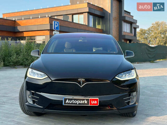 Черный Тесла Модель Х, объемом двигателя 0 л и пробегом 155 тыс. км за 22290 $, фото 2 на Automoto.ua
