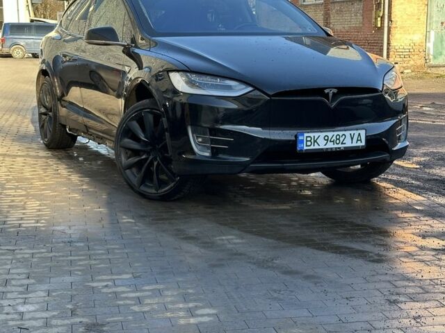Черный Тесла Модель Х, объемом двигателя 0 л и пробегом 172 тыс. км за 17500 $, фото 2 на Automoto.ua