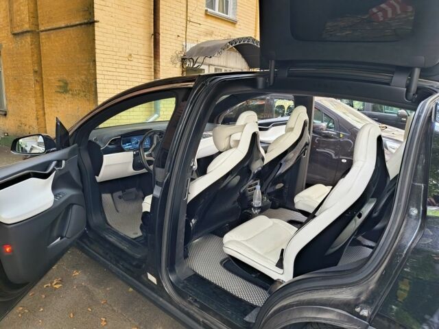 Чорний Тесла Модель Х, об'ємом двигуна 0 л та пробігом 120 тис. км за 25000 $, фото 11 на Automoto.ua