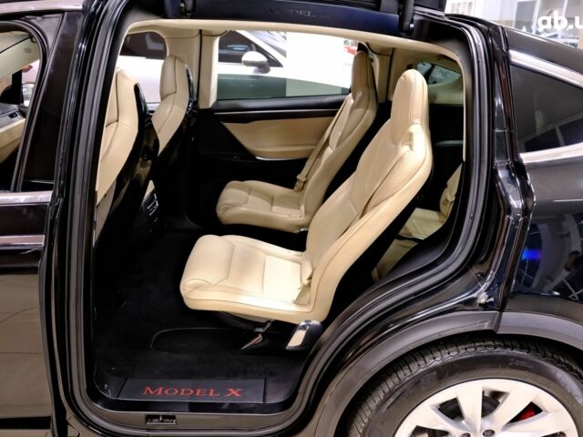 Чорний Тесла Модель Х, об'ємом двигуна 0 л та пробігом 132 тис. км за 19900 $, фото 7 на Automoto.ua