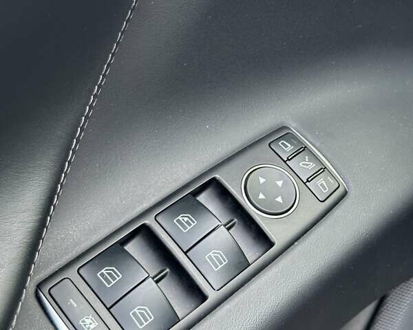 Черный Тесла Модель Х, объемом двигателя 0 л и пробегом 79 тыс. км за 24000 $, фото 17 на Automoto.ua