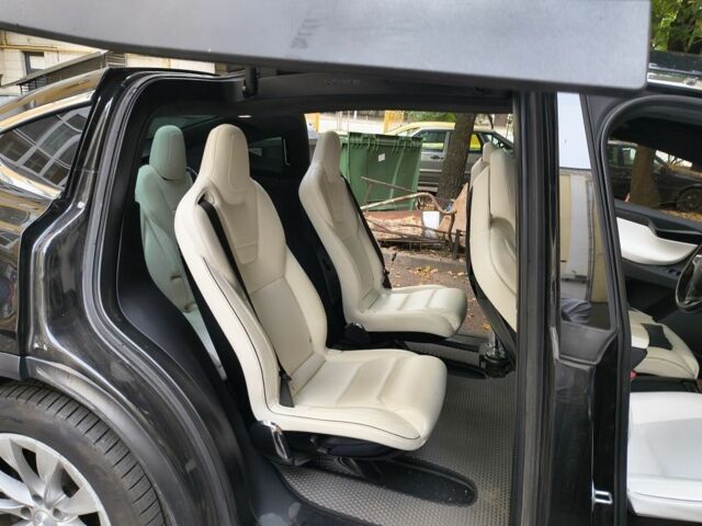 Чорний Тесла Модель Х, об'ємом двигуна 0 л та пробігом 120 тис. км за 25000 $, фото 8 на Automoto.ua