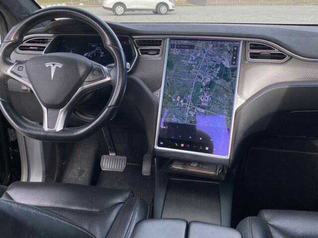 Черный Тесла Модель Х, объемом двигателя 0 л и пробегом 117 тыс. км за 24999 $, фото 7 на Automoto.ua
