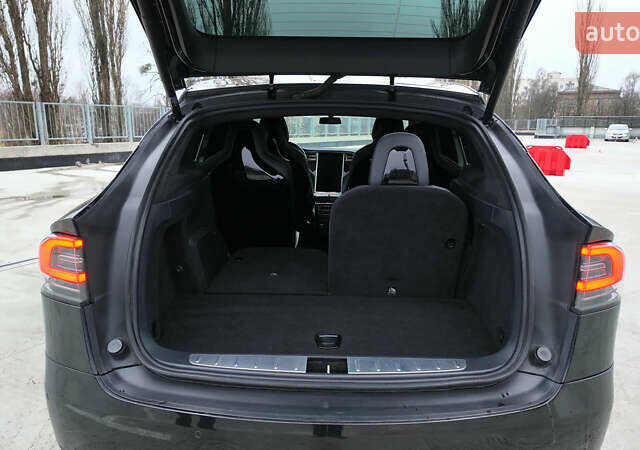 Чорний Тесла Модель Х, об'ємом двигуна 0 л та пробігом 115 тис. км за 30990 $, фото 10 на Automoto.ua