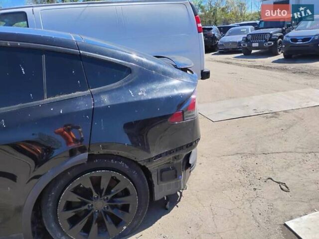 Черный Тесла Модель Х, объемом двигателя 0 л и пробегом 91 тыс. км за 11900 $, фото 4 на Automoto.ua