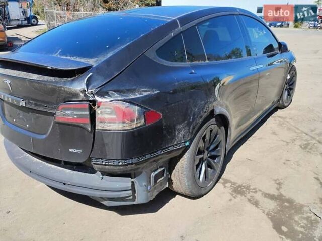 Черный Тесла Модель Х, объемом двигателя 0 л и пробегом 91 тыс. км за 11900 $, фото 8 на Automoto.ua