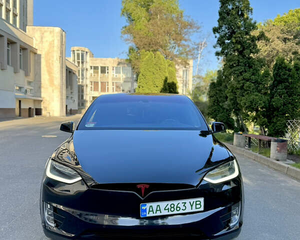 Черный Тесла Модель Х, объемом двигателя 0 л и пробегом 160 тыс. км за 26900 $, фото 1 на Automoto.ua