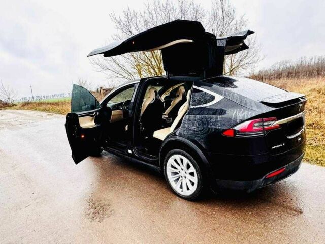 Черный Тесла Модель Х, объемом двигателя 0 л и пробегом 97 тыс. км за 16000 $, фото 8 на Automoto.ua