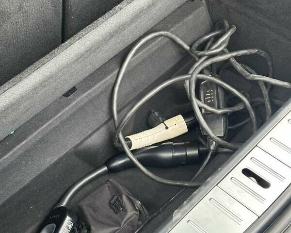 Черный Тесла Модель Х, объемом двигателя 0 л и пробегом 79 тыс. км за 24000 $, фото 35 на Automoto.ua