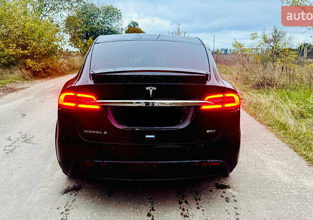 Черный Тесла Модель Х, объемом двигателя 0 л и пробегом 95 тыс. км за 16500 $, фото 5 на Automoto.ua