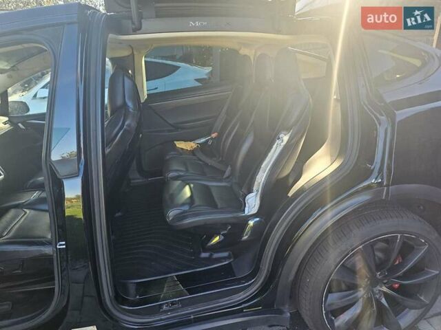 Черный Тесла Модель Х, объемом двигателя 0 л и пробегом 170 тыс. км за 15200 $, фото 3 на Automoto.ua
