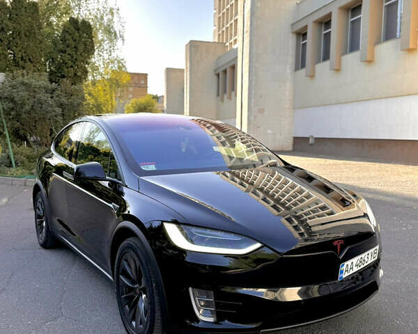 Черный Тесла Модель Х, объемом двигателя 0 л и пробегом 160 тыс. км за 26900 $, фото 5 на Automoto.ua