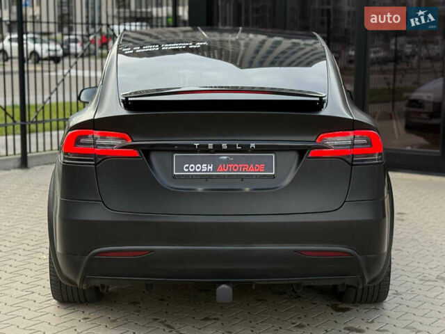 Черный Тесла Модель Х, объемом двигателя 0 л и пробегом 170 тыс. км за 19999 $, фото 4 на Automoto.ua