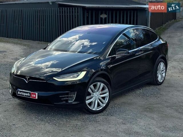 Черный Тесла Модель Х, объемом двигателя 0 л и пробегом 163 тыс. км за 19990 $, фото 4 на Automoto.ua