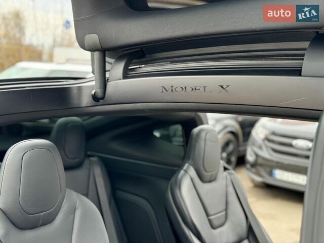 Чорний Тесла Модель Х, об'ємом двигуна 0 л та пробігом 163 тис. км за 19990 $, фото 30 на Automoto.ua